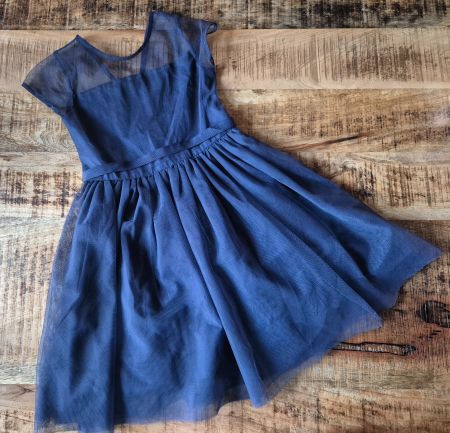 Festliches Kleid von OshKosh Gr.5- perfekt für jeden Anlass!