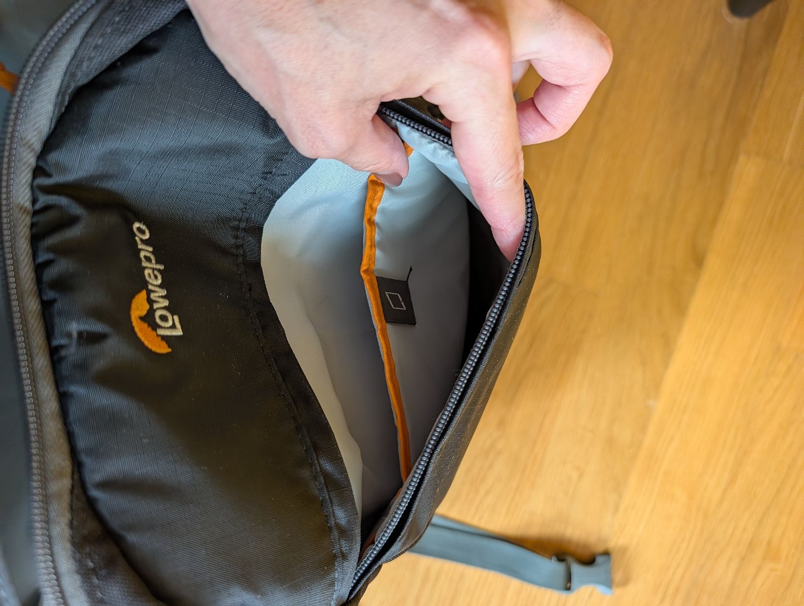 Lowepro Sacs à dos: Sac photo Lowepro Hatchback 16 L – D'occasion à Neuchâtel par roy_xk8s 7