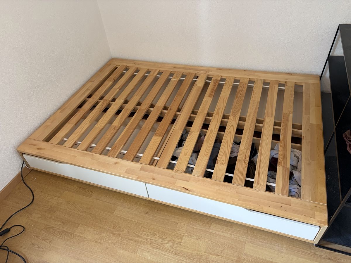 Letti: Bett mit Holzrost und Schubladen – Usato da Uster venduto da johannes.richert