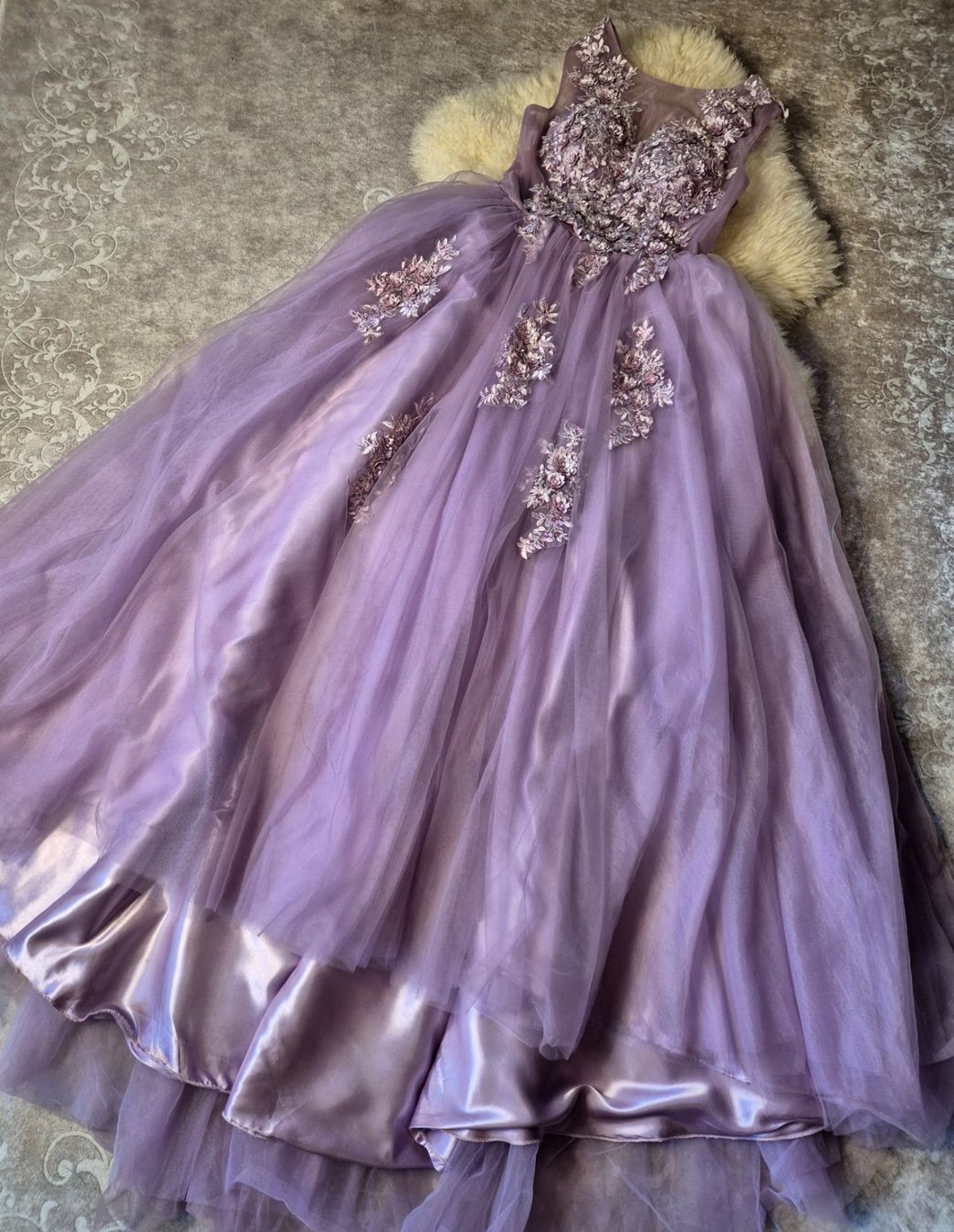 Vestiti: festliches Kleid – Usato da Leissigen venduto da ali_k9v8 9