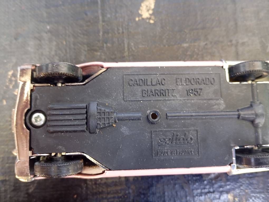 Cadillac Modellini d'auto: Cadillac Eldorado 1957 – Usato da Basel venduto da Petergunn 3