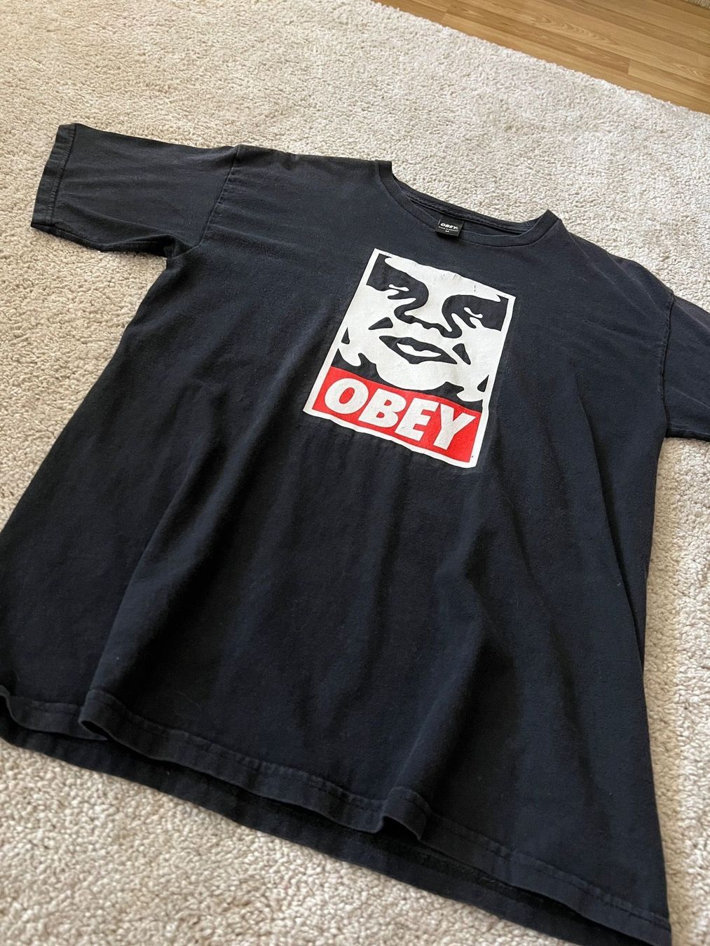 Obey T-Shirts: T-shirt OBEY / taille M – Gebraucht aus Charmey (Gruyère) von ya_12