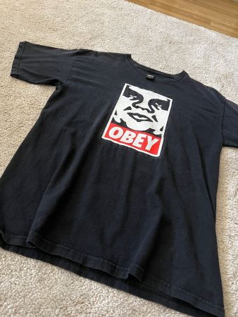 T-shirt OBEY / taille M