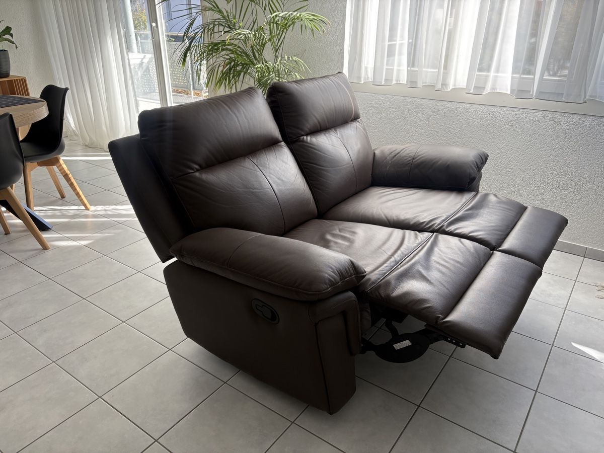 Divani: Relaxsofa 2er Sitz, Büffelleder – Usato da Spiez venduto da nomii20 2
