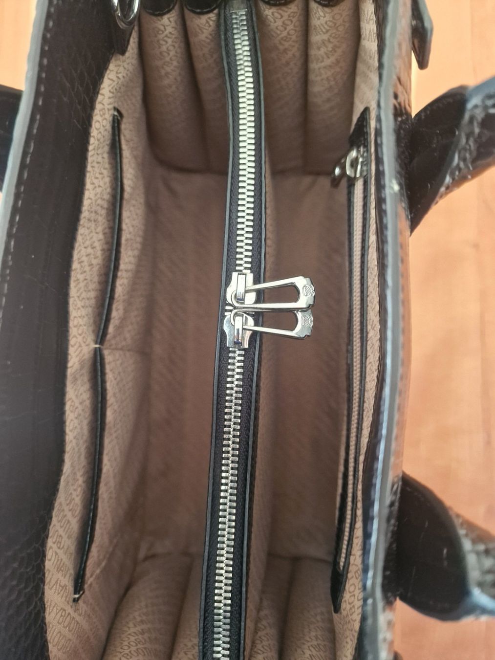 Navyboot Borse da donna: Wunderschöne Navyboot Tasche – Usato da Auenstein venduto da DV_Ticino 4