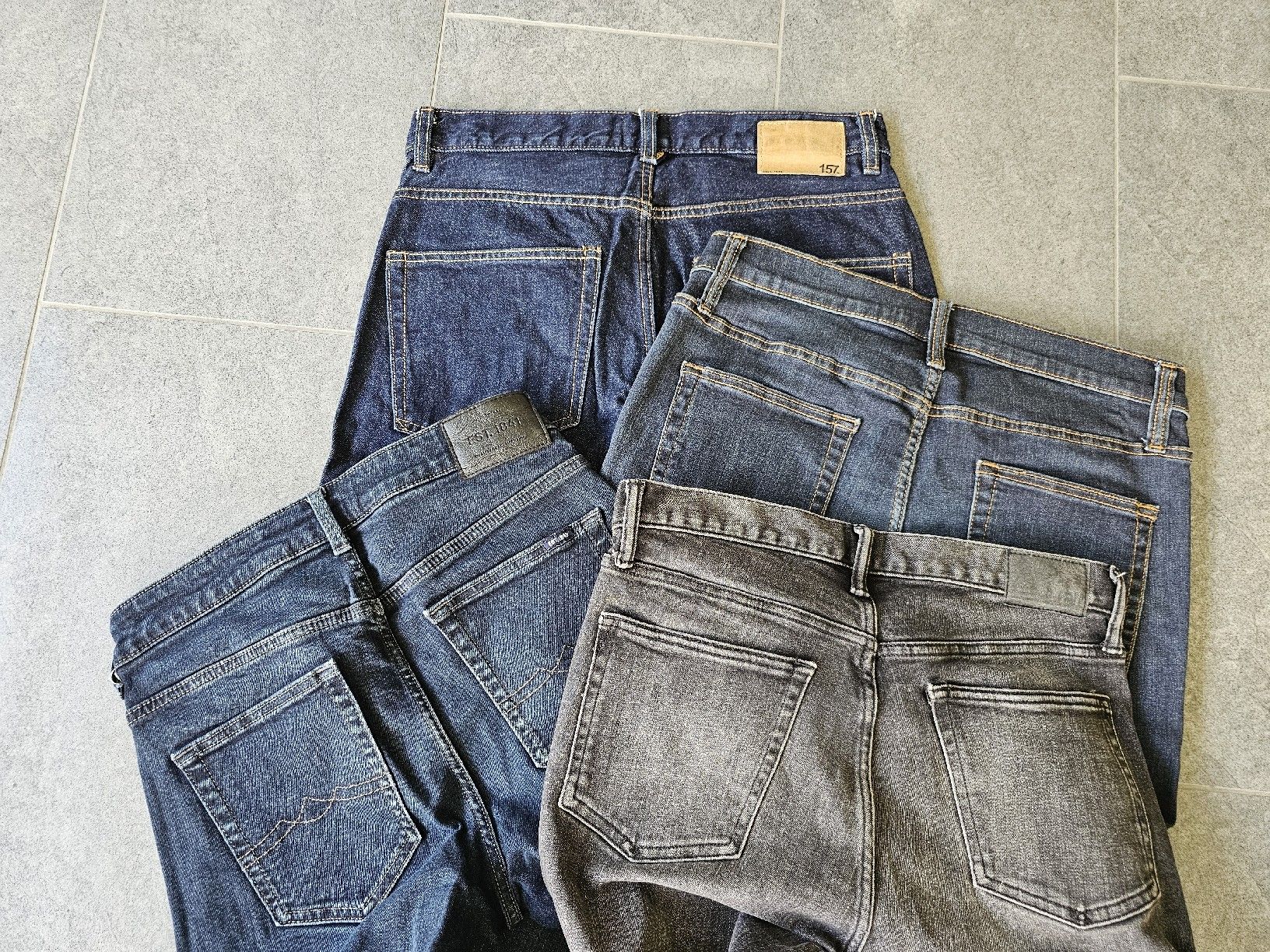 Jeans: Jeans Paket Grösse 30/32 – Usato da Altdorf UR venduto da Saba_1688