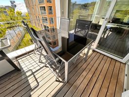 1x table d'extérieur + 6x chaises (très bon état)