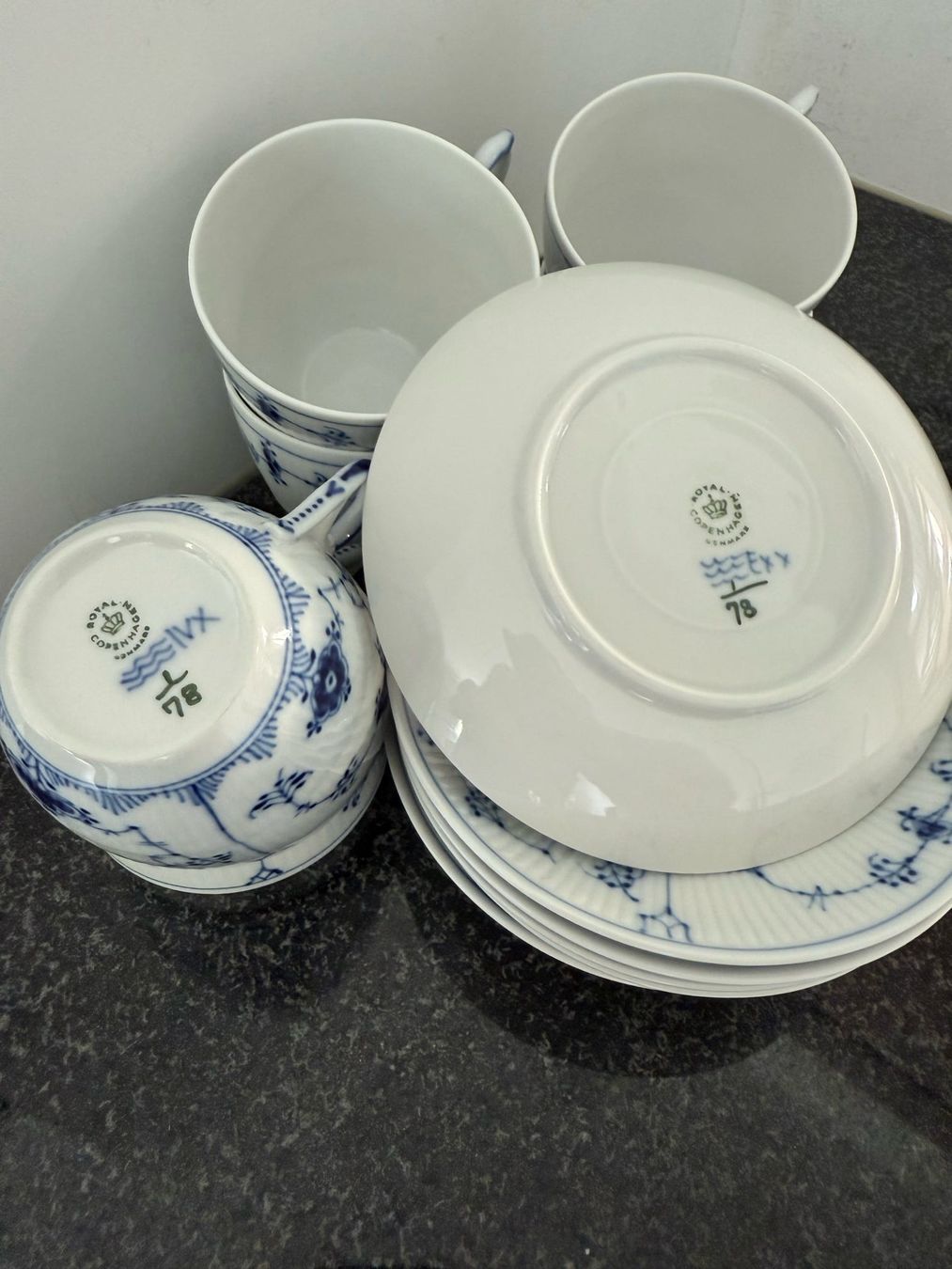 Royal Copenhagen Set di piatti: Royal Coppenhagen Kaffeetassen mit Unterteller – Usato da Schaan venduto da ali_km9b 2