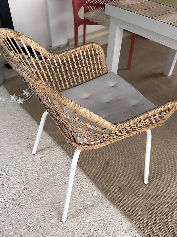Set de table et chaises: Gartentisch mit 4 Stühlen guter Zustand – D'occasion à Bad Zurzach par and_n82v 1