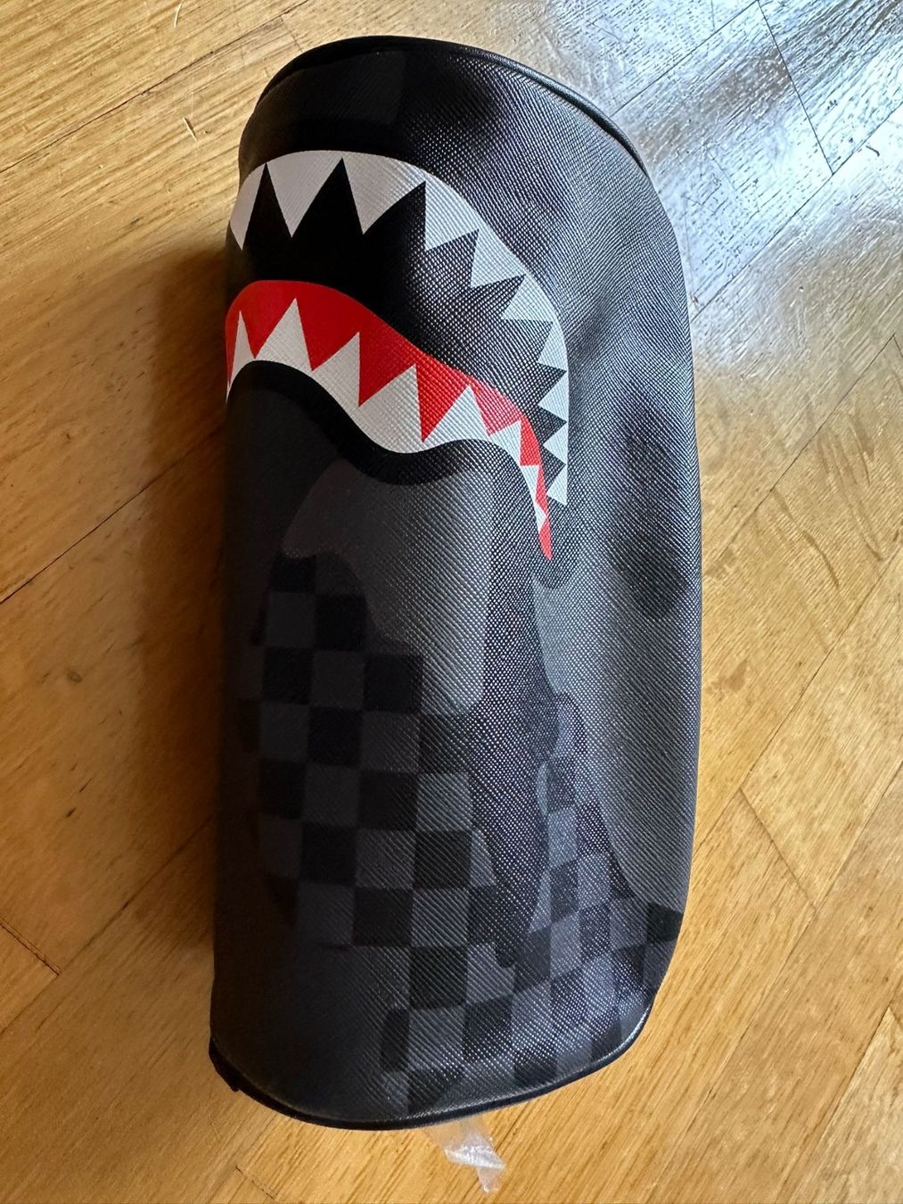 Custodie per cosmetici: Sprayground Necessaire neu – Nuovo e nell'imballaggio originale da Bern venduto da womiman