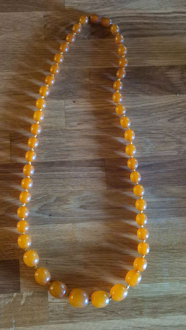 Ketten: Collier en perles d'ambre – Gebraucht aus Mervelier von marbre75