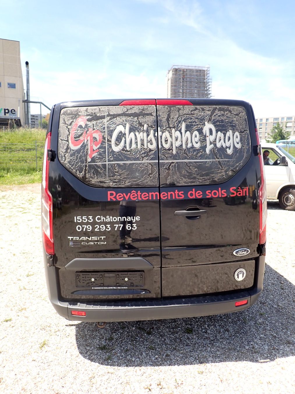 Ford Nutzfahrzeuge: Ford Transit Custom – Gebraucht aus Fribourg von OFAIL 2