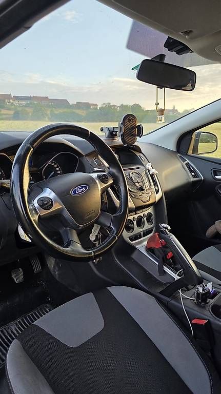 Ford Automobili: Ford Focus Break occasion bon état – Usato da Ecublens VD venduto da nem_q67n