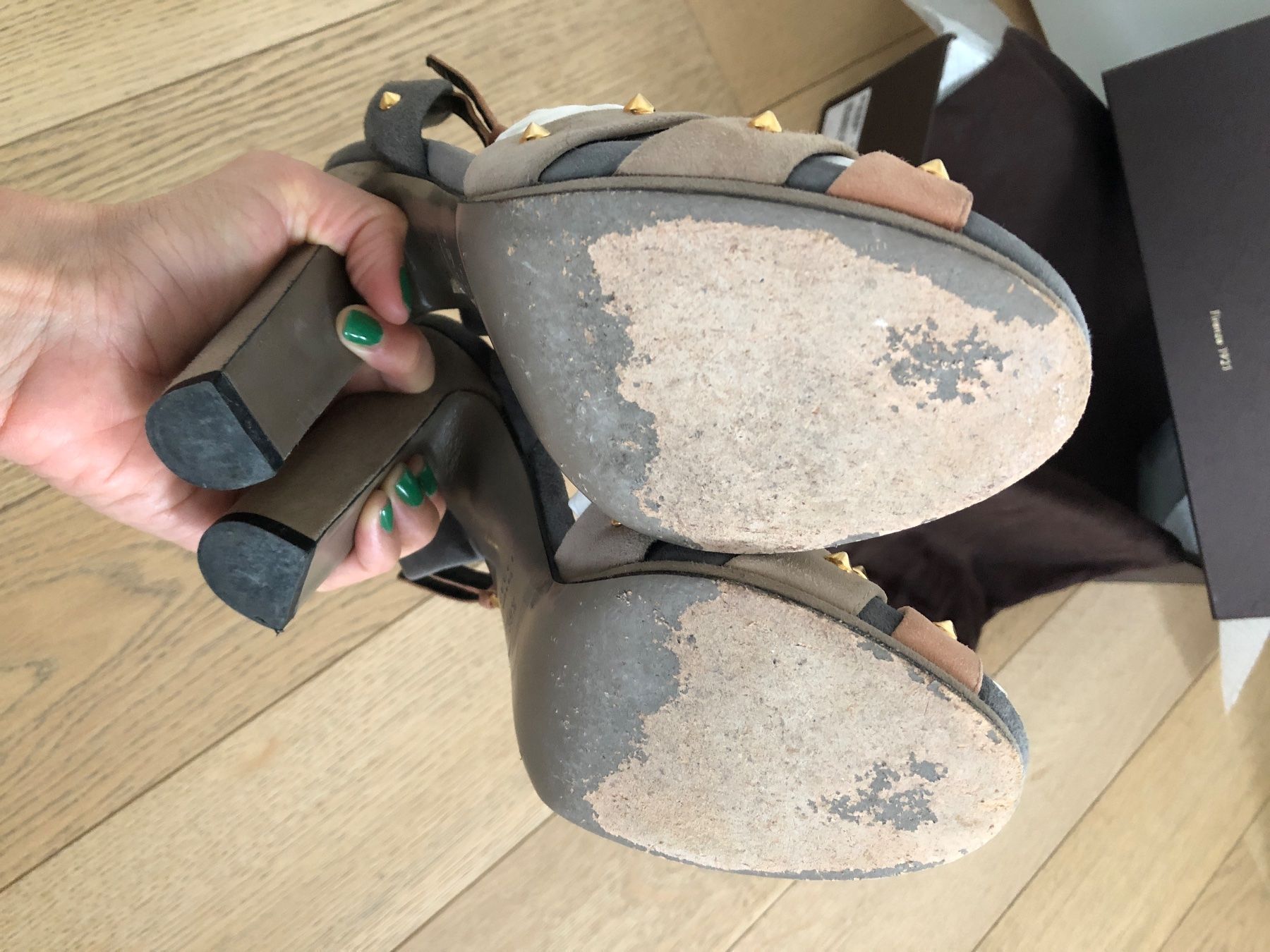Gucci Damenschuhe: Gucci sandals with studs – Gebraucht aus Zurich von MariaSPO 3