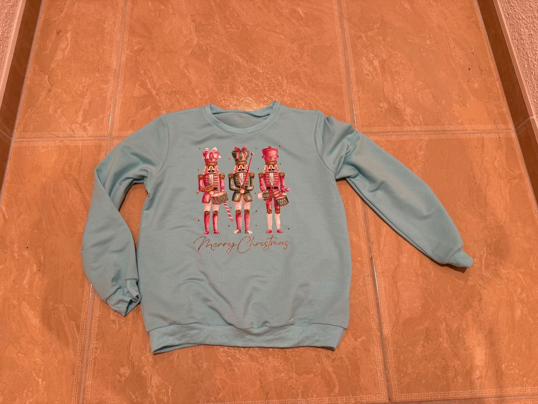 Pullover & Sweatshirts: neuer Nussknacker Pulli, 8J 128 – Neu (gemäss Beschreibung) aus Klingnau von Markus14