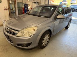 OPEL Astra Caravan 1.6 Benzin ab Platz
