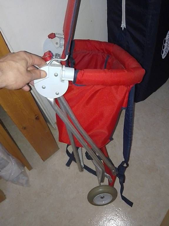 Chicco Marsupi portabebè: Porte-bébé dorsal Chicco – Usato da Buttes venduto da Aux_Bonnes_Occas 3
