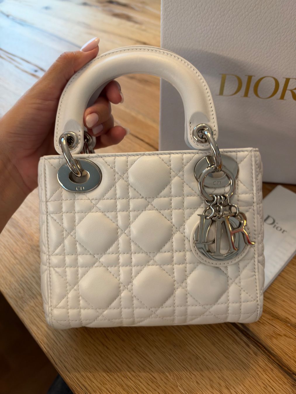 Dior Sacs femmes: Dior Lady Dior Handtasche – Neuf (Voir description) à Riehen par dubravkaV 1