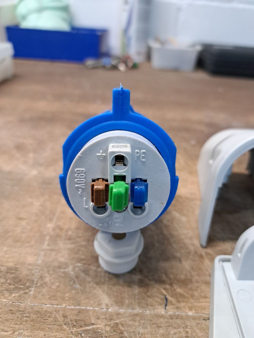 Stecker: Bals Wandsteckdose 16-6h – Neu (gemäss Beschreibung) aus Tegerfelden von Spick67 2