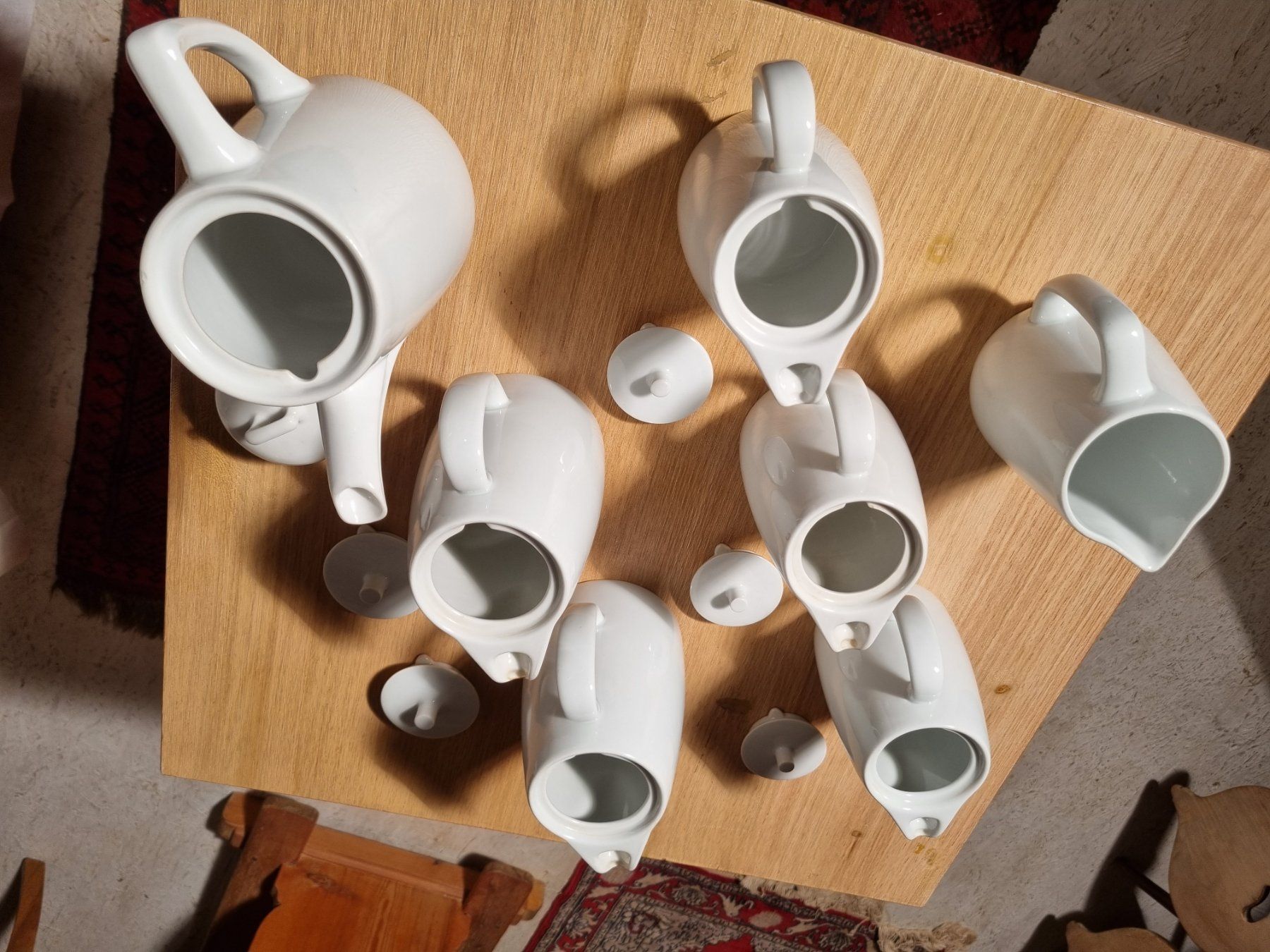 Set di piatti: 7 Keramik-Krüge weiss – Usato da Fürstenaubruck venduto da PizBeverin2018 4