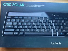 Logitech K750 Solar Tastatur CH Layout neu in OVP 