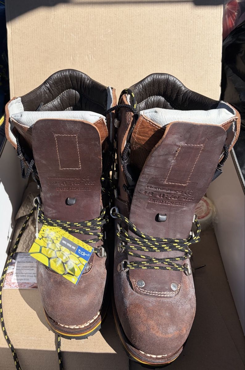 Vibram Scarpe da uomo: Arbeitsschuh Remisberg Hochwald – Nuovo e nell'imballaggio originale da Susch venduto da l1675 1