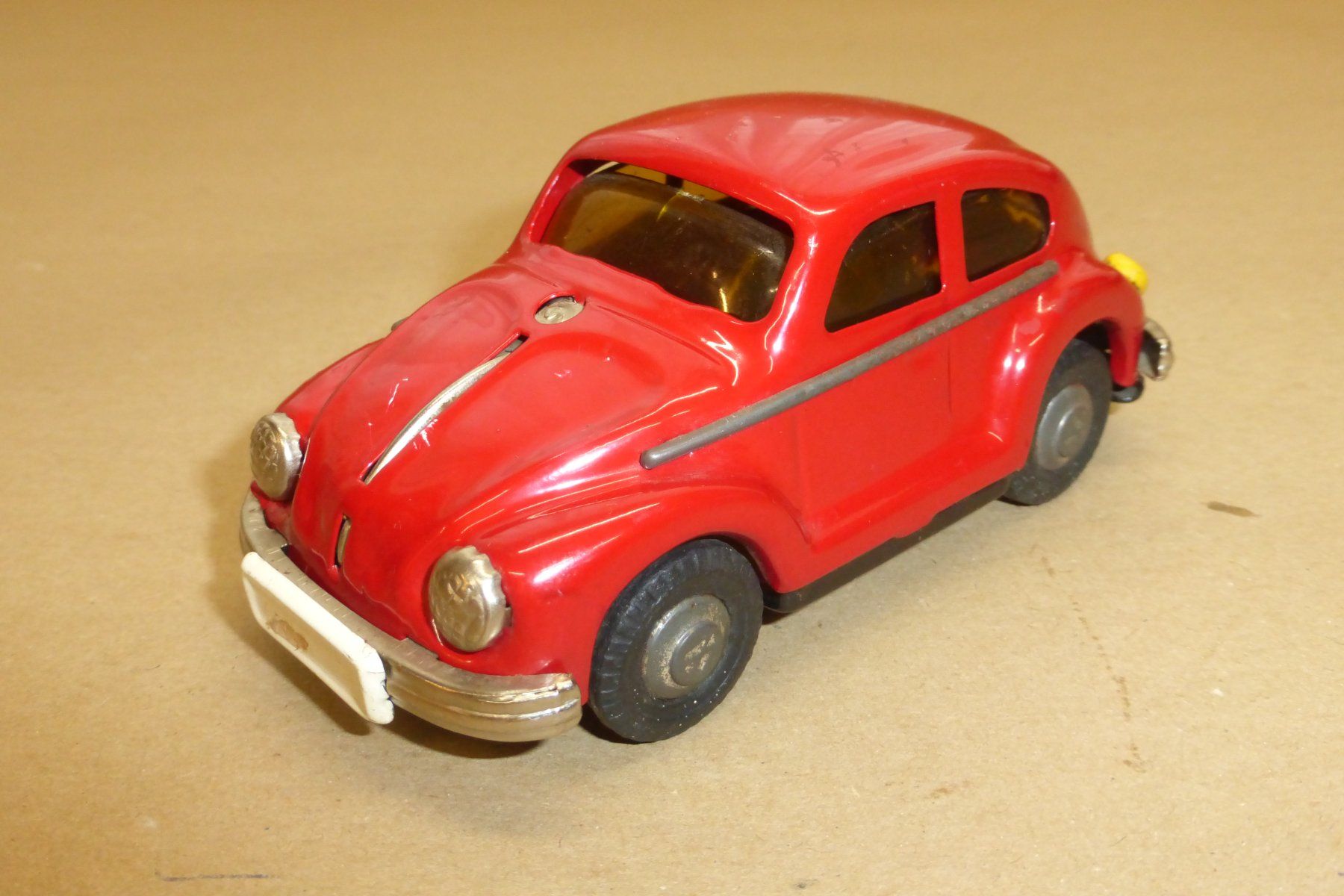 Giocattoli: Blechauto VW Käfer rot – Usato da Gempen venduto da Smokie72 1