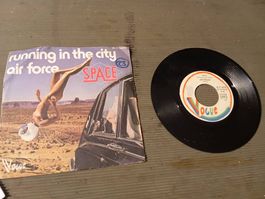 Space - Running in the City / Air Force - Single Schallpl...