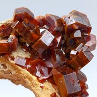VANADINIT BLUTROT, große gekreuzte Kristalle