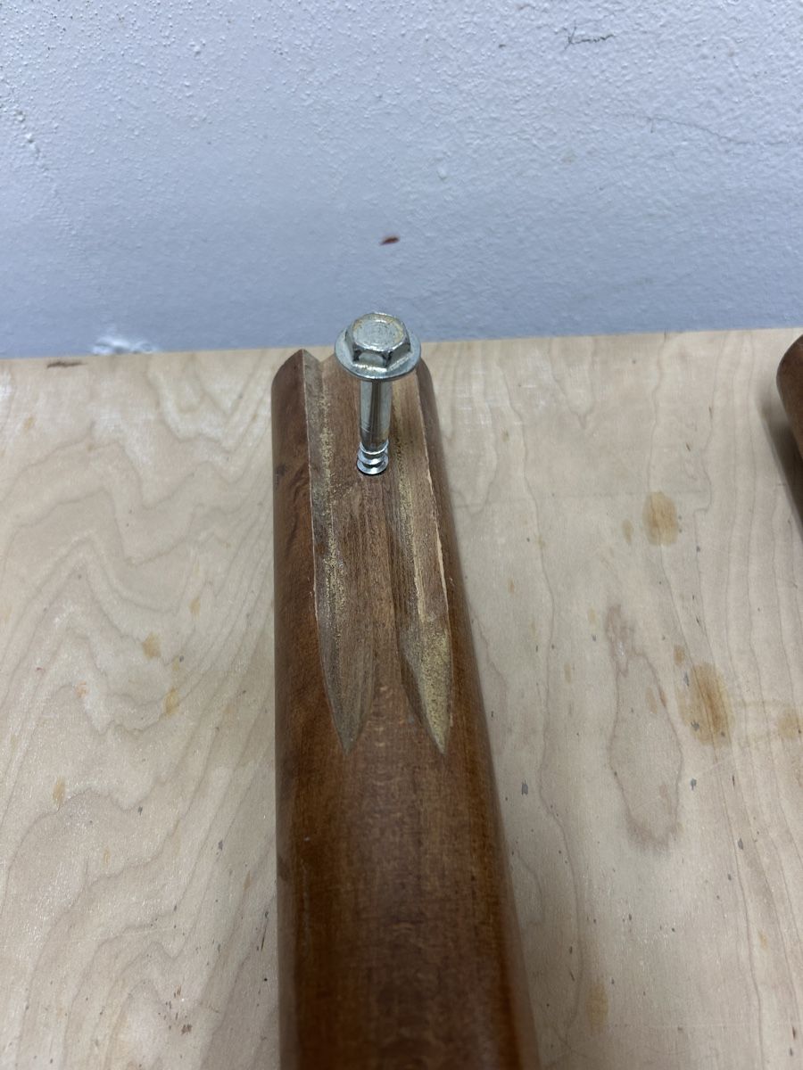 Autre mobilier: 3 Holzbeine, Tischbeine – D'occasion à Uster par Stromboli7 3