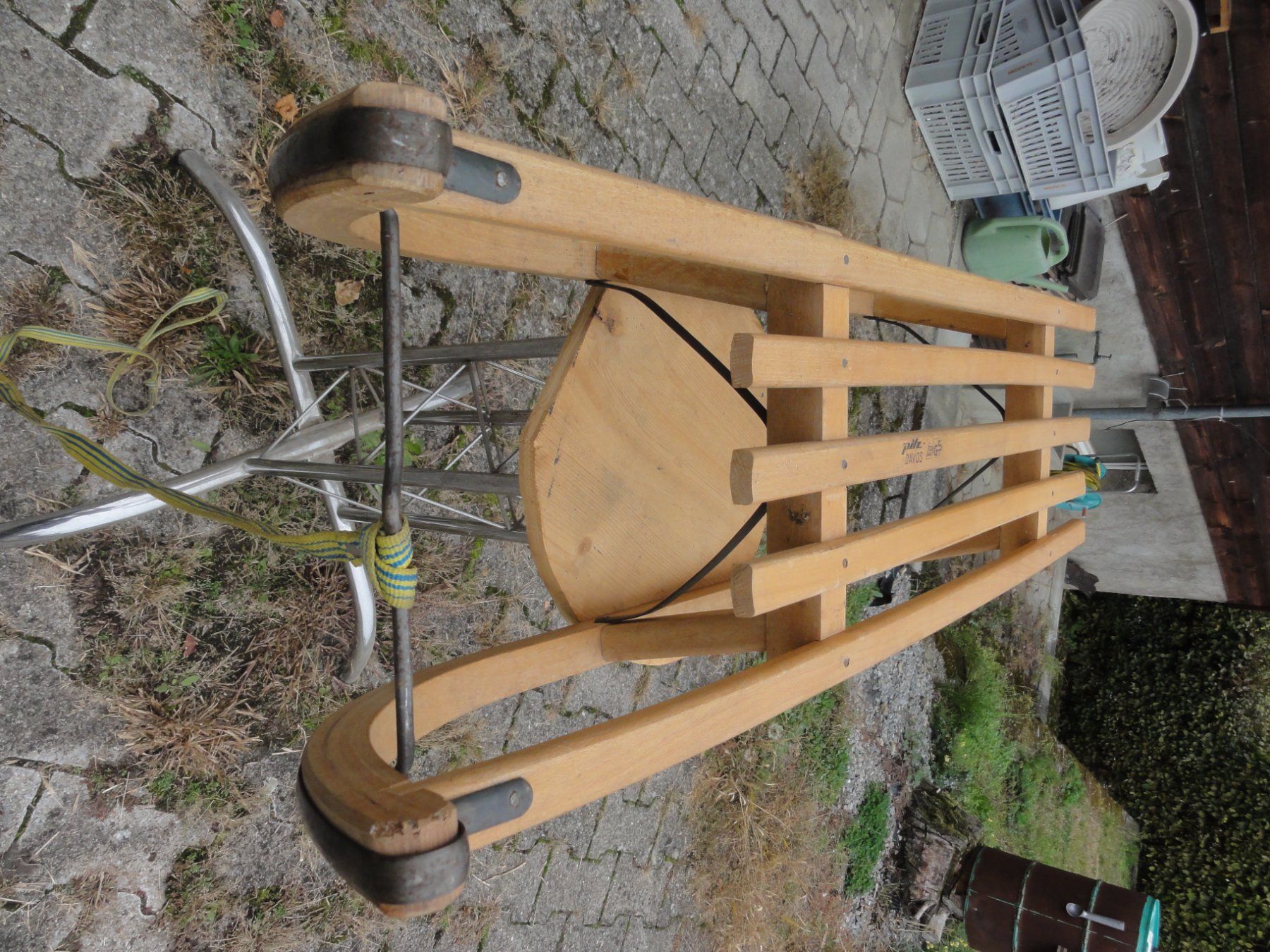 Davos Slitta: DAVOS Schlitten mit Kindersitz ;o) – Usato da Walde AG venduto da Grmpft 3