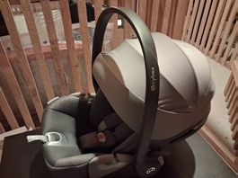 Cybex Cloud T i-size Babyschale