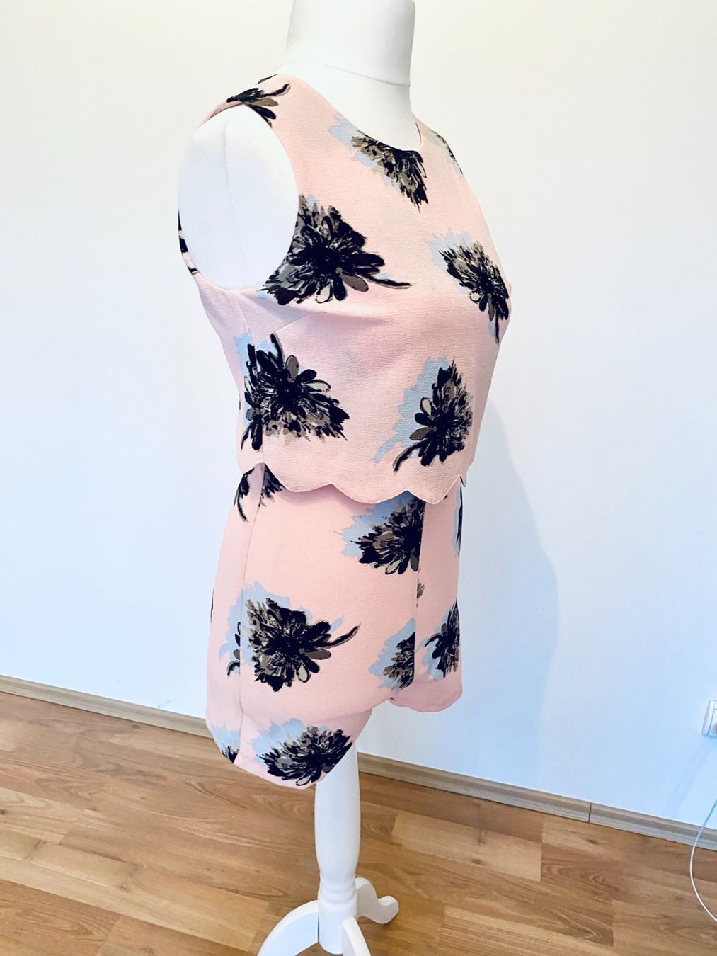 Jumpsuits: Miss Selfridge Petite Jumpsuit - rosa – Gebraucht aus Basel von TheElegantEdit 2