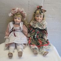 2 Porzellanpuppe The Classique Collection