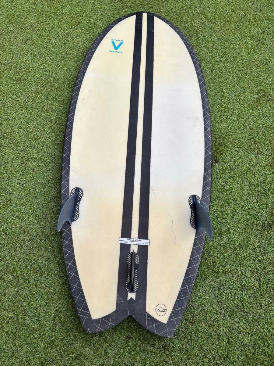 Surfboards & Schwimmbrette: Visitor Great White Wakesurfboard – Gebraucht aus Luzern von sam.l. 2