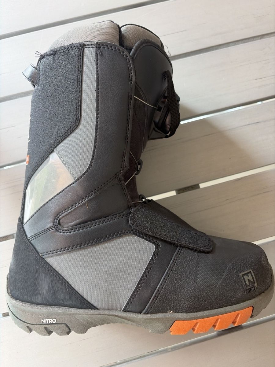 Chaussures garçon: Boots de snowboard Nitro – D'occasion à Marin-Epagnier par hibiscus26 1