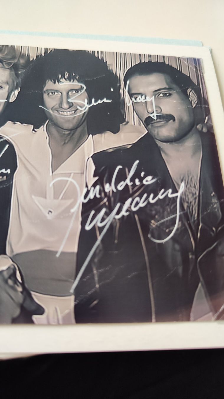 Autogramme: Original Autogramme der Gruppe Queen – Gebraucht aus Zürich von turbopuz 3