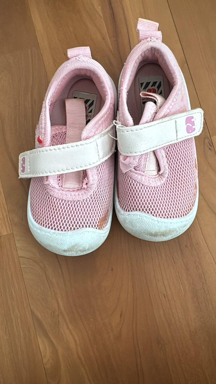 Elefanten Schuhe für Mädchen: Mädchen-Schuhe Grösse 22 Marke Elefanten – Gebraucht aus Hinwil von Bbudget