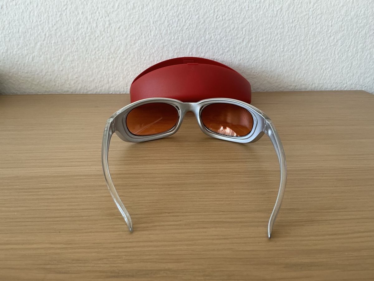 Puma Brillen & Gläser: Puma Sonnenbrille Silber mit Hülle – Gebraucht aus Bern von Laura_E 5