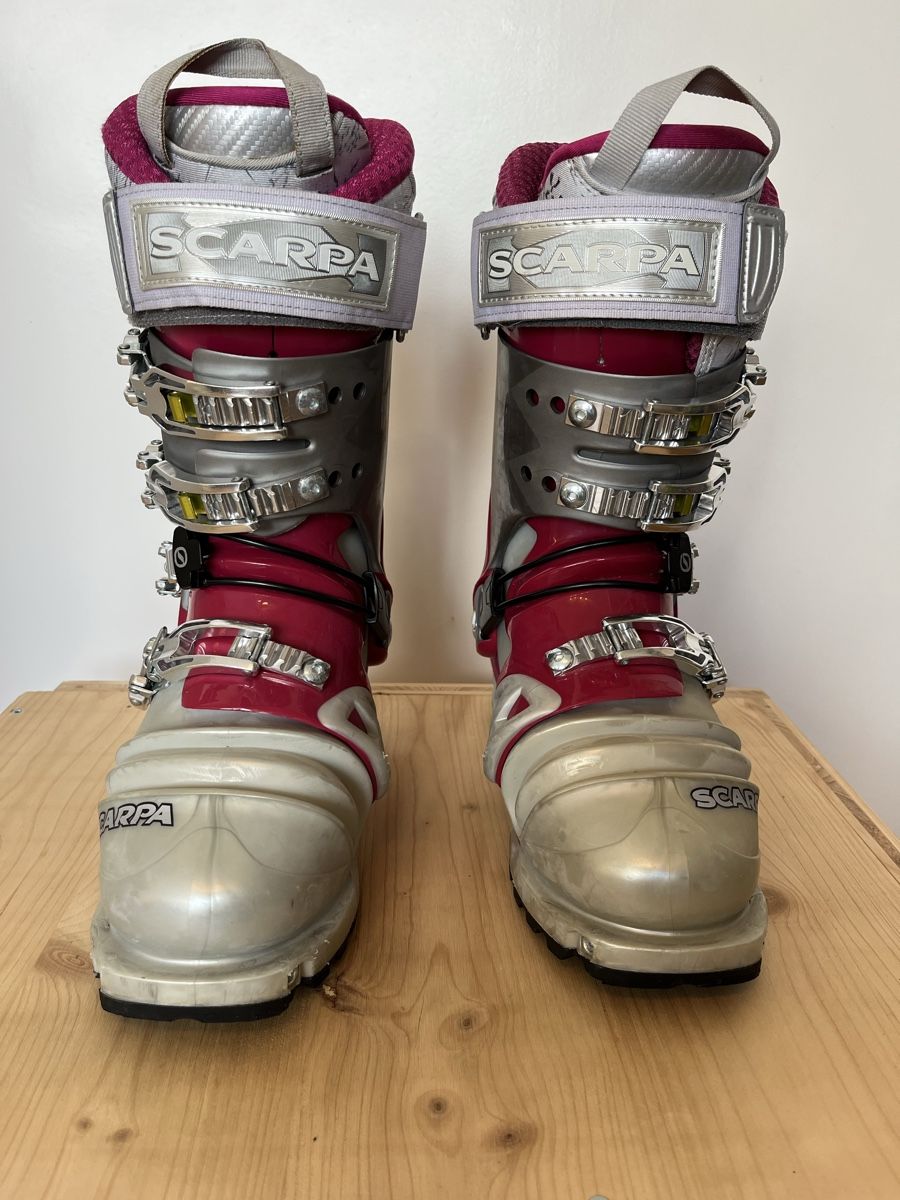 Damenschuhe: Telemark-Skischuhe – Gebraucht aus Thun von d4samuel 2