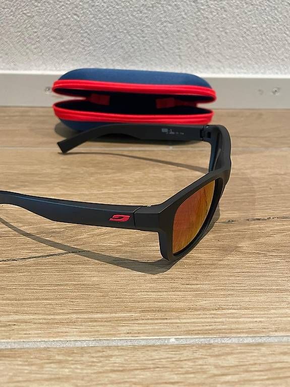 Julbo Occhiali & Lenti: Julbo Kinder Sonnenbrille – Usato da Davos Wolfgang venduto da ClaLietha 1