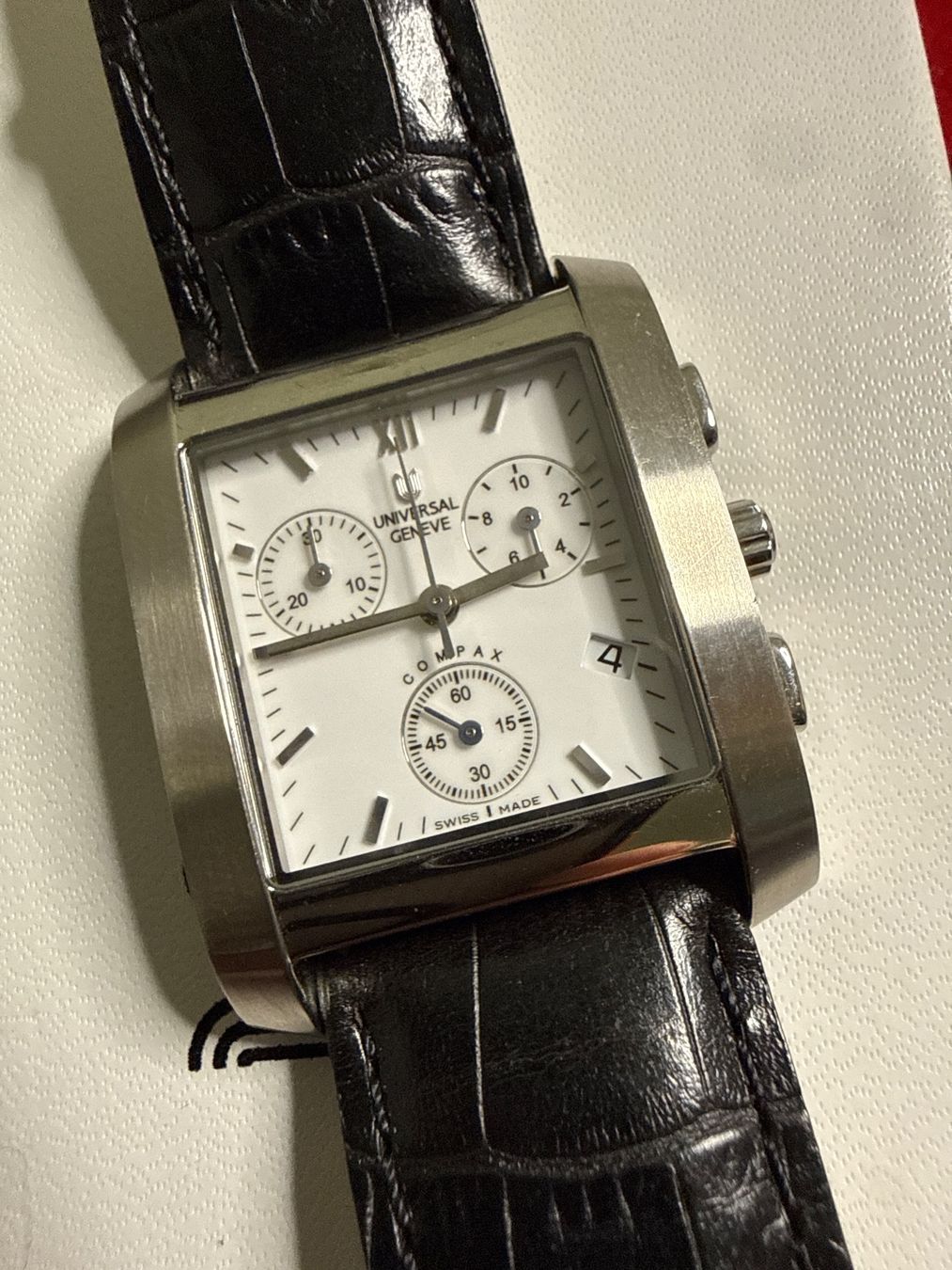 Universal Genève Orologi: Universal Geneve Compax 31 mm Neu – Nuovo (secondo la descrizione) da Pfeffingen venduto da Allhandelklgwatches