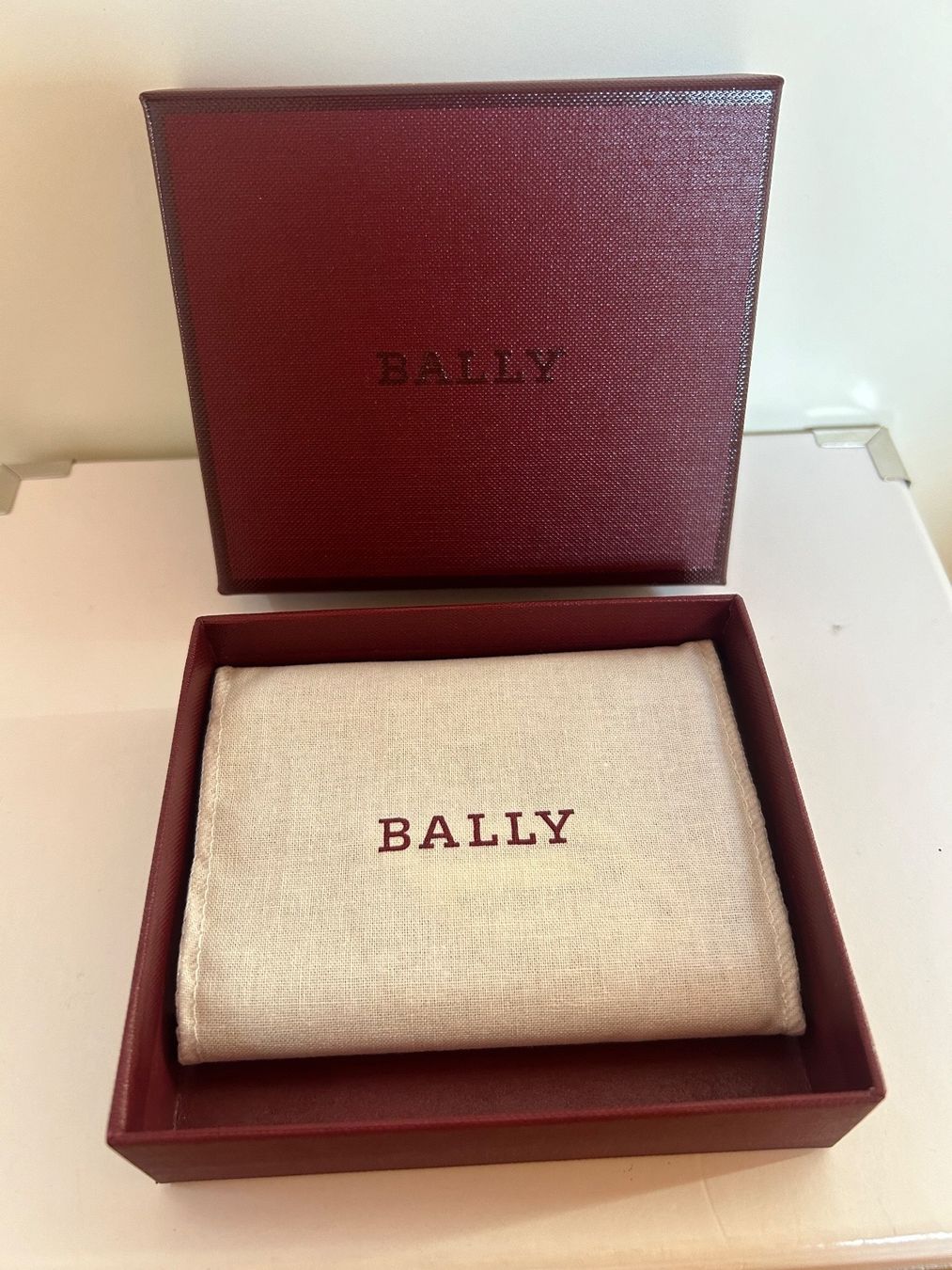Bally Portafogli: Bally double cardholder wallet NEW with box – Nuovo e nell'imballaggio originale da Muzzano venduto da Sidney_3 2