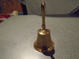 Glocke, goldfarbig