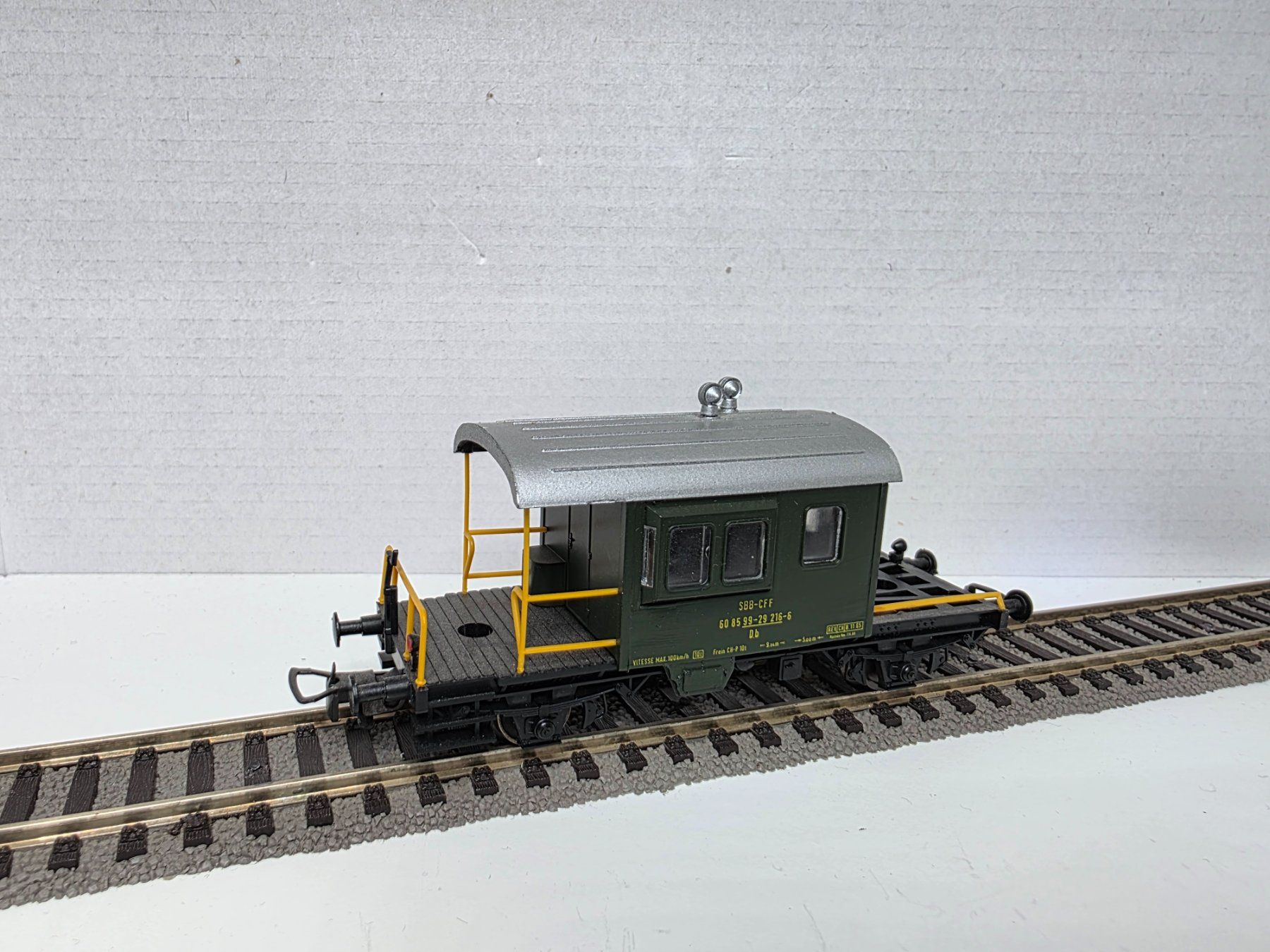 Liliput Modellini di ferrovie: Liliput SBB Sputnik AC Achsen HO – Usato da Schwarzenburg venduto da hebusch54