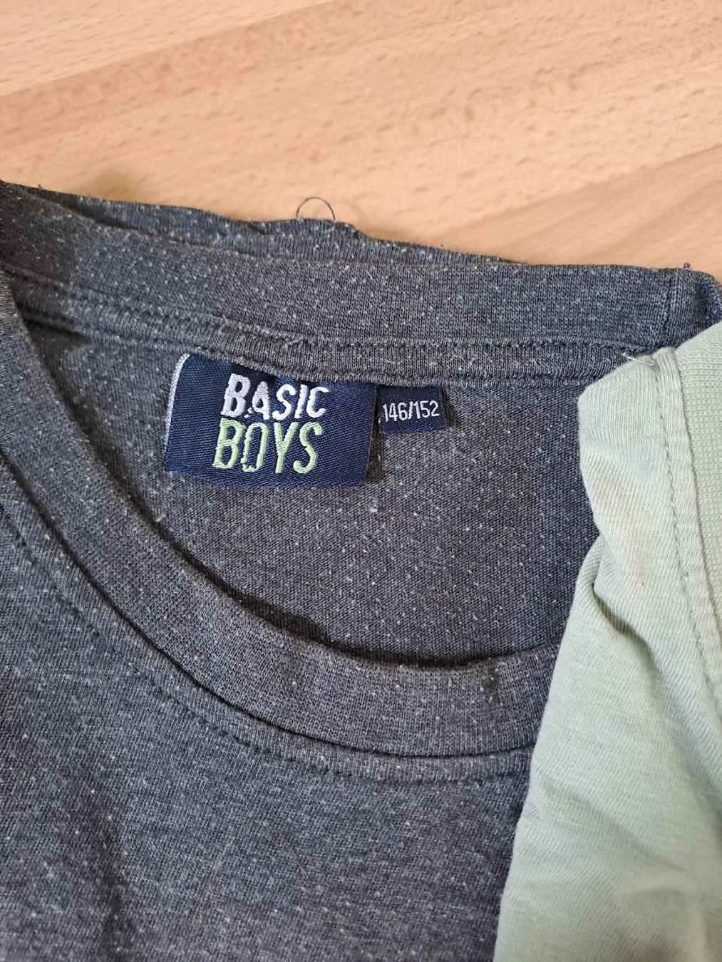 Lotti & Set di vestiti: 3 Jungen T-shirts – Usato da Rothenburg venduto da 123odermatt 2