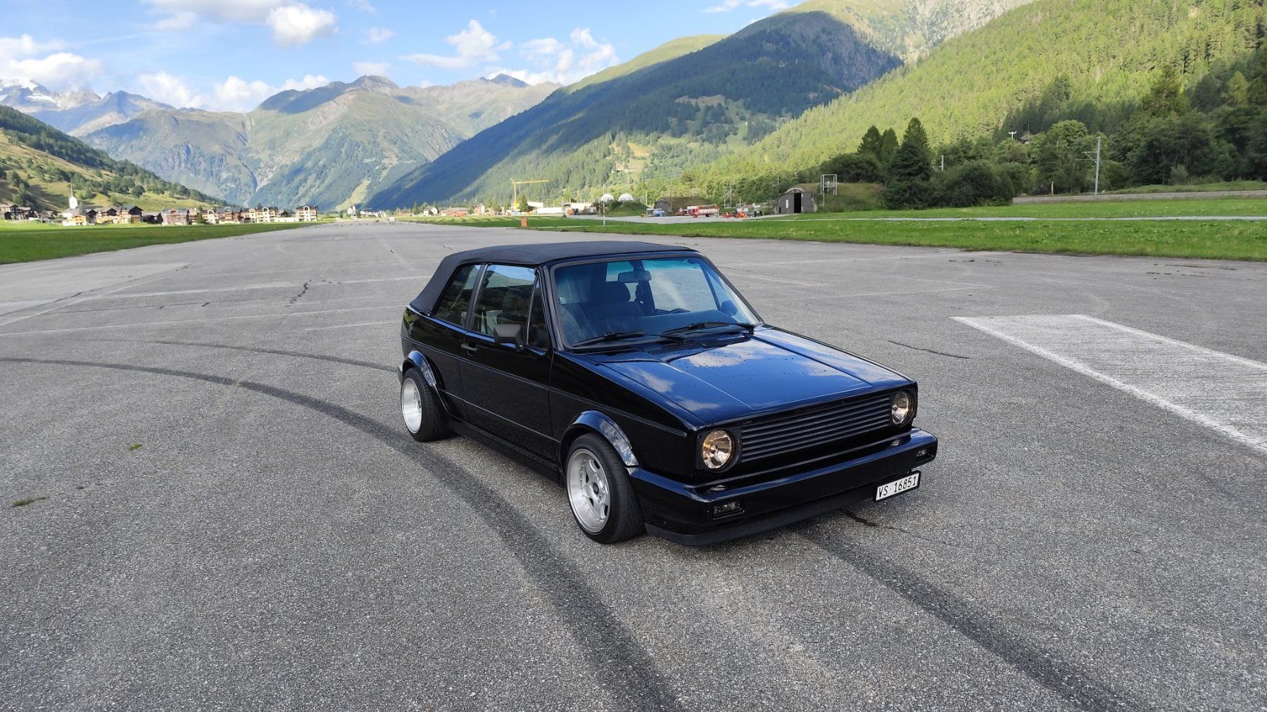 VW Autos: Golf 1 Cabrio – D'occasion à Ulrichen par 130ttv 1