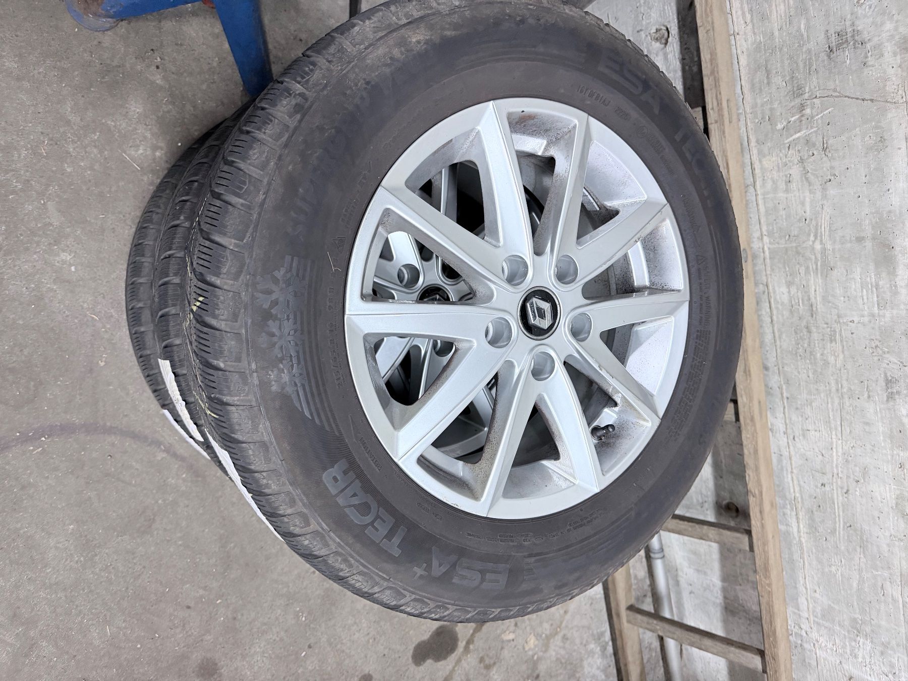 Renault Pneumatici & Ruote complete: Renault Kadjar Winterrad 16" – Usato da Kräiligen venduto da tisala 2