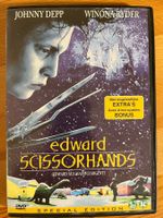 EDWARD SCISSORHANDS - TIM BURTON - JOHNNY DEPP, WINONA RYDER