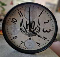 Harley-Davidson Uhr mit Bilderrahmen - Einzigartiges Design!
